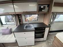 Bailey Unicorn Vigo 2018 Caravan8