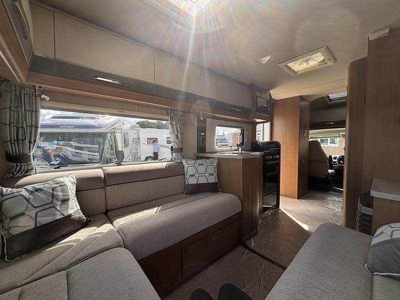 Autotrail Apache 634 2019 Motorhome - Large 40