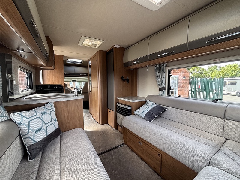 Autotrail Apache 634 2019 Motorhome - Large 41
