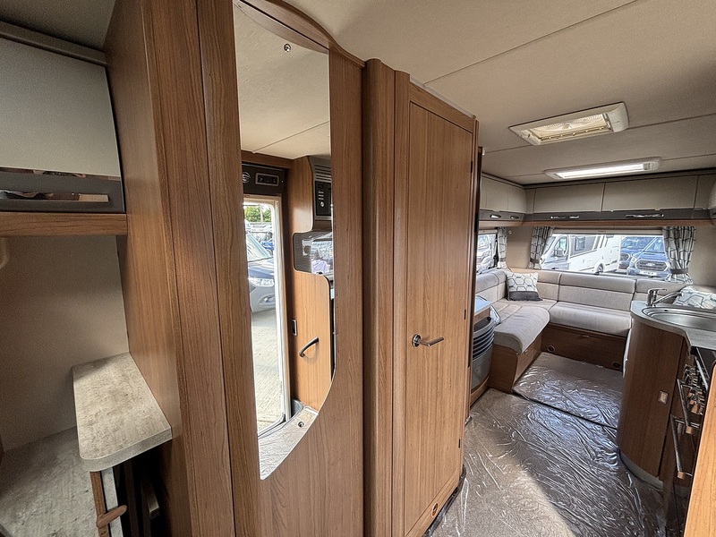 Autotrail Apache 634 2019 Motorhome - Large 20