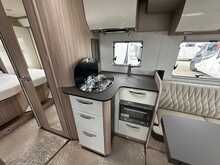 Burstner Ixeo T736 2019 Motorhome3