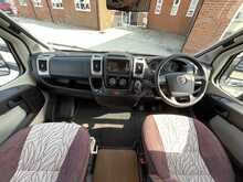 Autotrail Chieftain 2013 Motorhome8