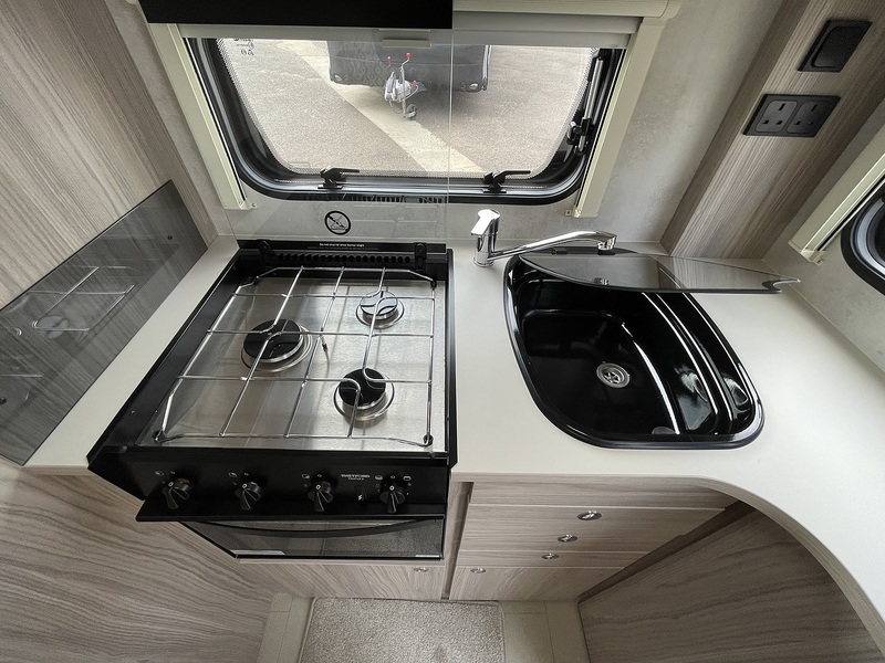 Elddis Xplore 442 2024 Caravan - Large 5