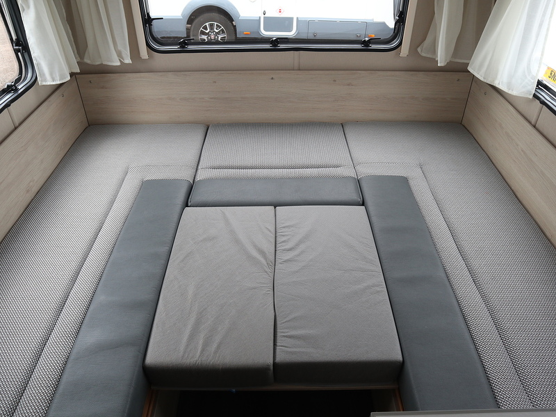 Autotrail F-Line F68 2024 Motorhome - Large 14