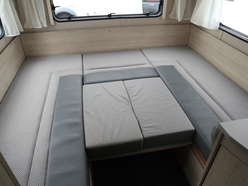 Autotrail F-Line F68 2024 Motorhome - Large 15