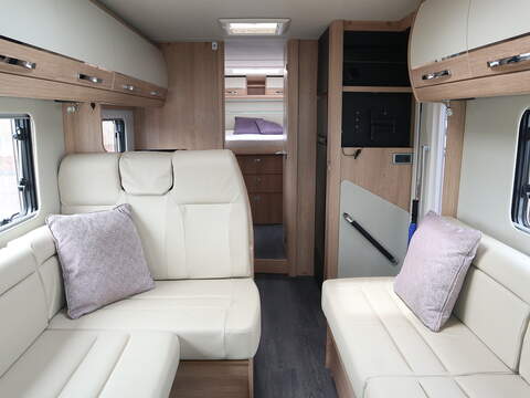 Autotrail Grande Frontier GF-88 Motorhome - U2390