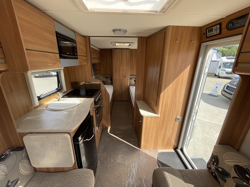 Swift Challenger Sport 564 2013 Caravan - Large 3