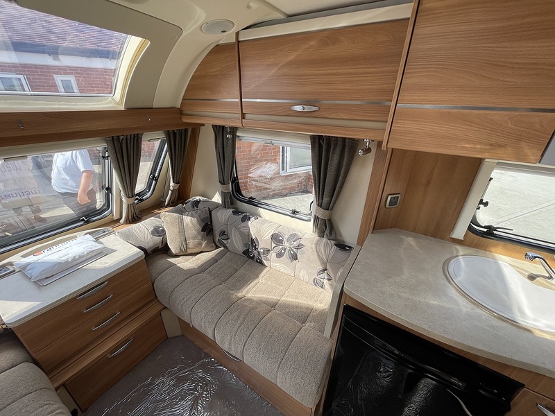 Swift Challenger Sport 564 2013 Caravan - Large 5