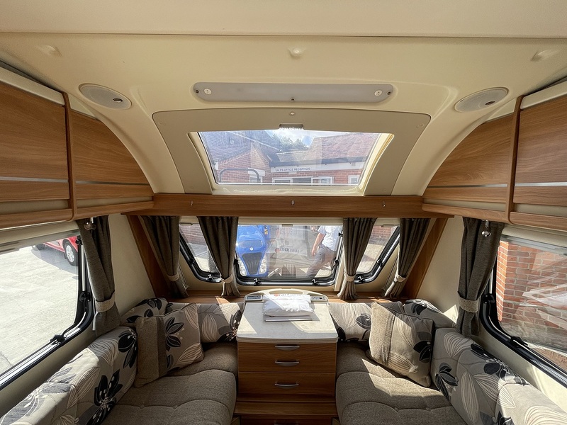 Swift Challenger Sport 564 2013 Caravan - Large 6