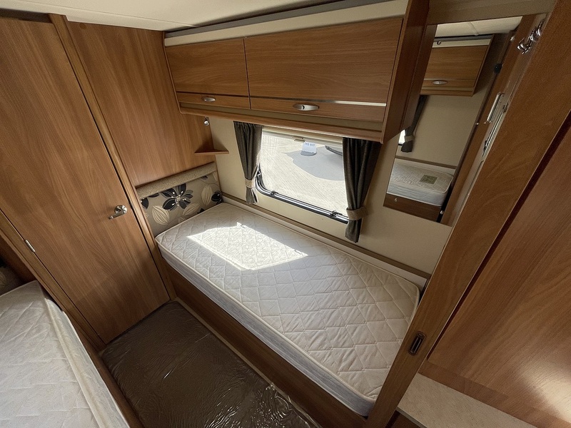 Swift Challenger Sport 564 2013 Caravan - Large 22