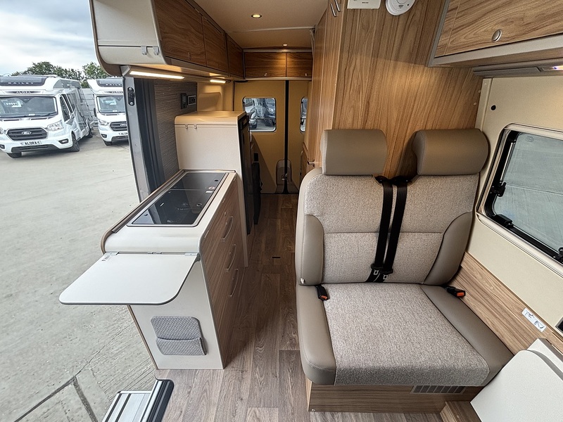 Hymer Grand Canyon S 600 2025 Campervan - Large 16