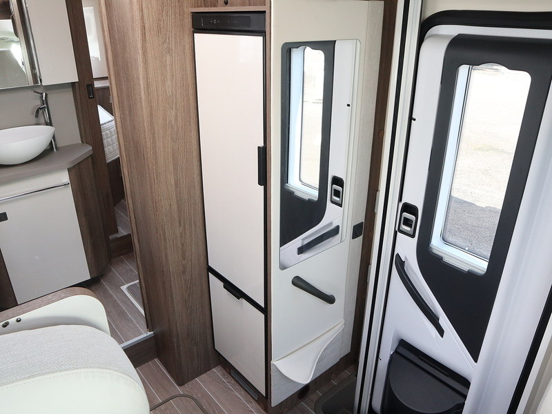 Rollerteam T-Line 740 2023 Motorhome - Large 16