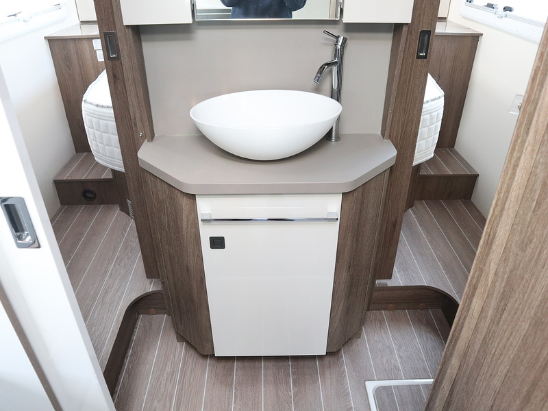 Rollerteam T-Line 740 2023 Motorhome - Large 19