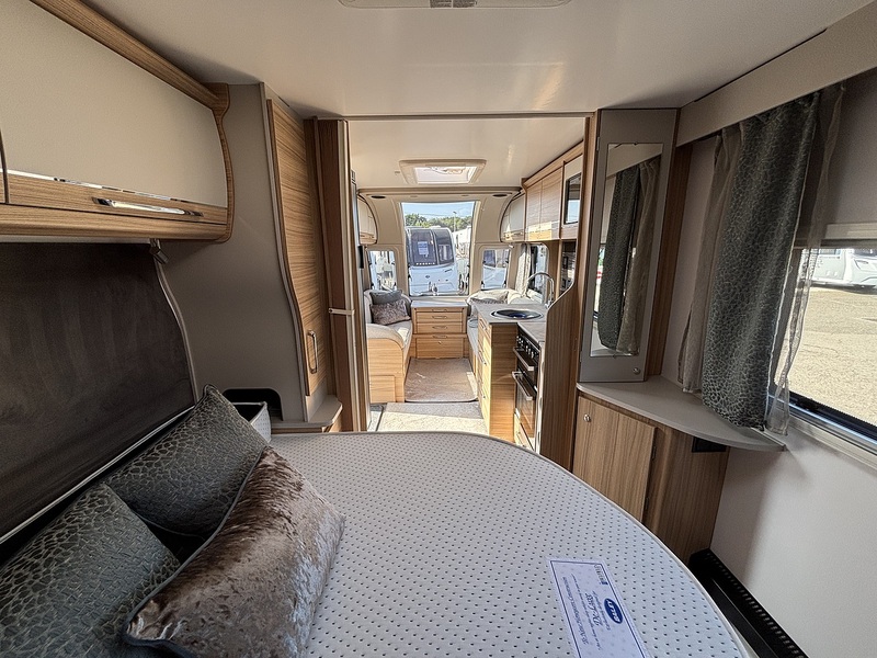 Bailey Unicorn Vigo 2023 Caravan - Large 30