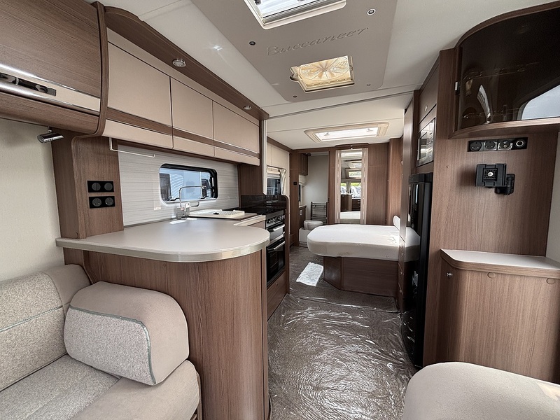 Buccaneer Cruiser 2018 Caravan - Large 11
