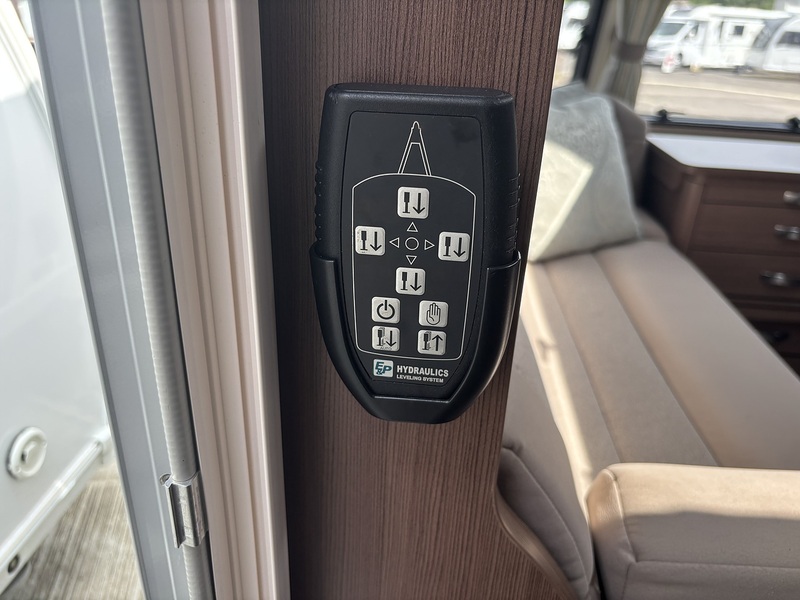 Buccaneer Cruiser 2018 Caravan - Large 24