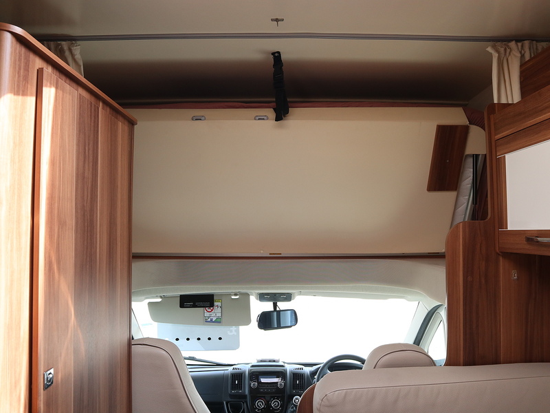 Rollerteam Autoroller 746 2016 Motorhome - Large 11