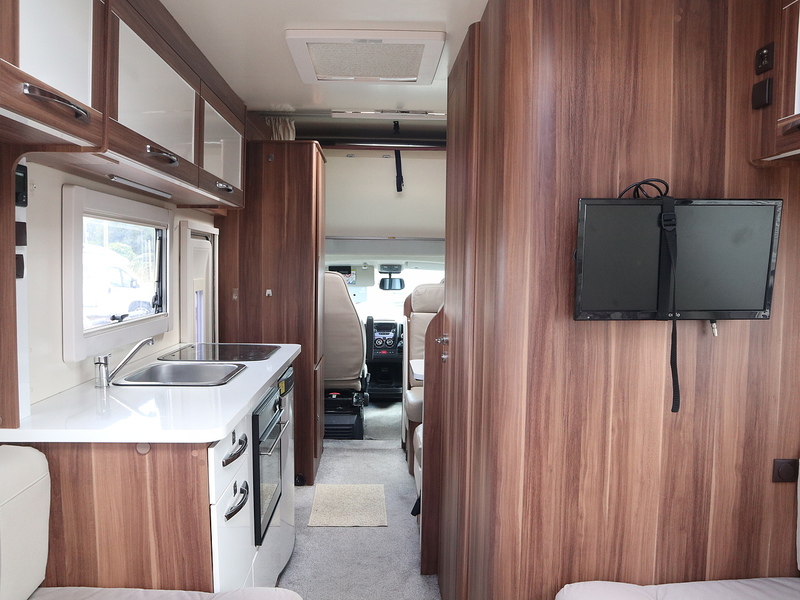 Rollerteam Autoroller 746 2016 Motorhome - Large 20