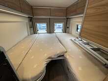 Hymer Yellowstone 2021 Campervan6