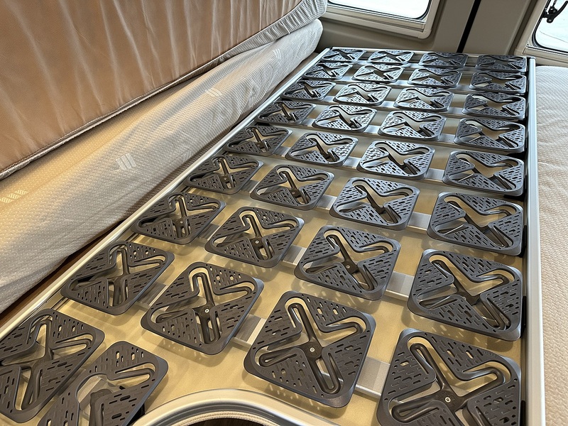 Hymer Yellowstone 2021 Campervan - Large 27