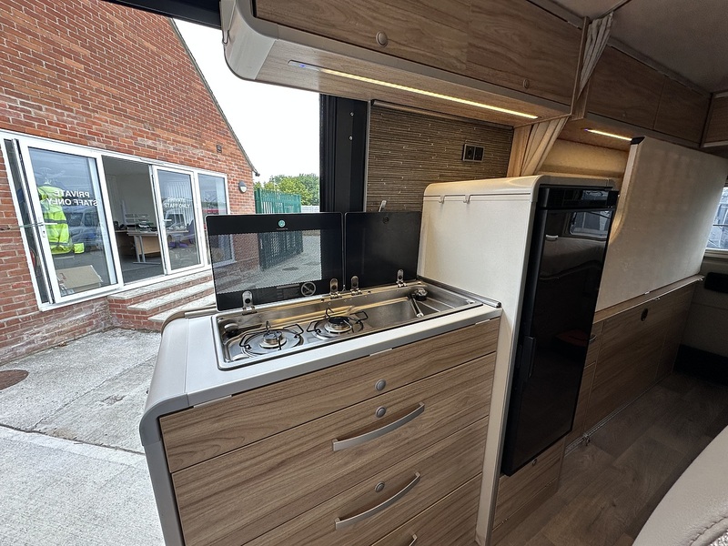 Hymer Yellowstone 2021 Campervan - Large 4