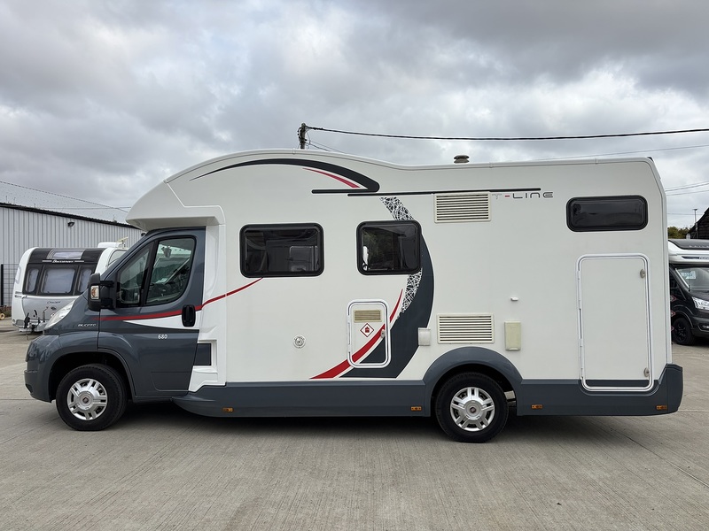 Rollerteam T-Line 680 2013 Motorhome - Large 7