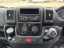 Rollerteam T-Line 680 2013 Motorhome14