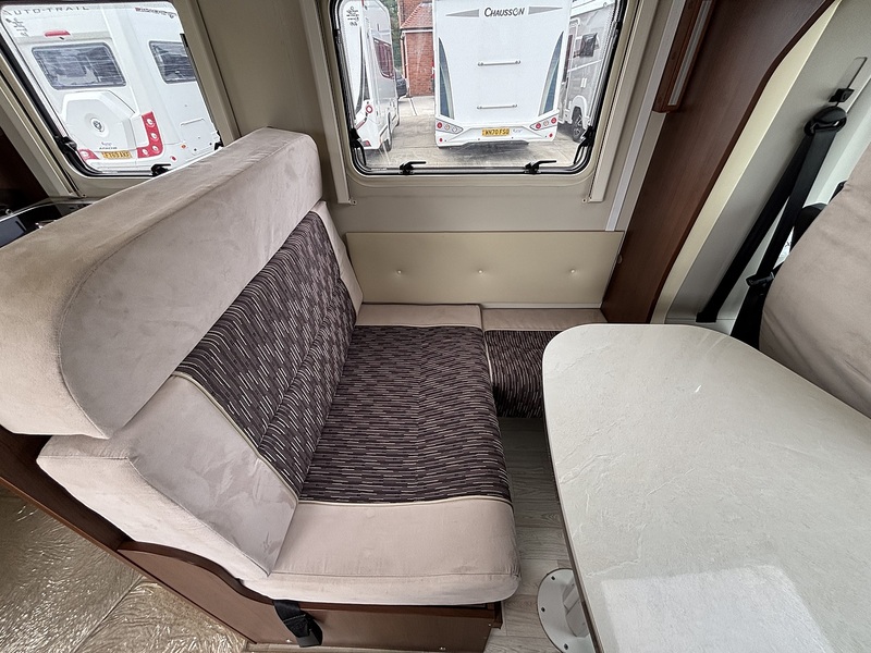 Rollerteam T-Line 680 2013 Motorhome - Large 18