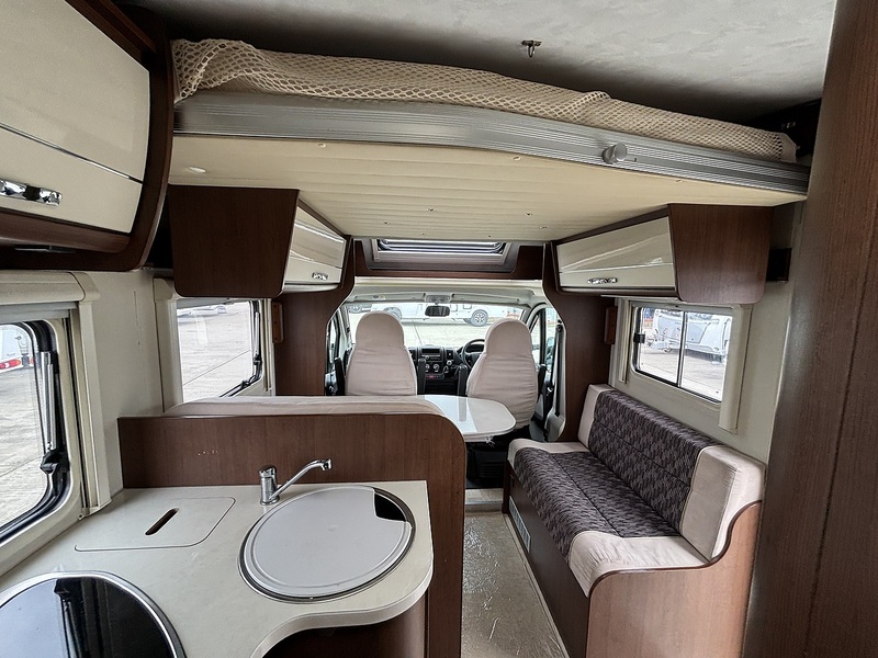 Rollerteam T-Line 680 2013 Motorhome - Large 29