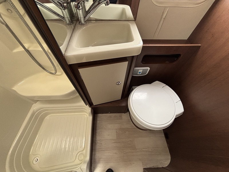 Rollerteam T-Line 680 2013 Motorhome - Large 32