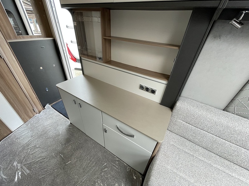 Swift Conquerer 480 2022 Caravan - Large 12
