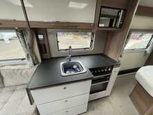 Bailey Unicorn Vigo 2019 Caravan9