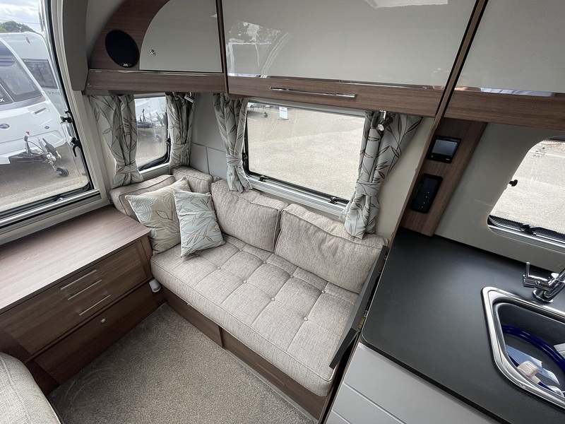 Bailey Unicorn Vigo 2019 Caravan - Large 7