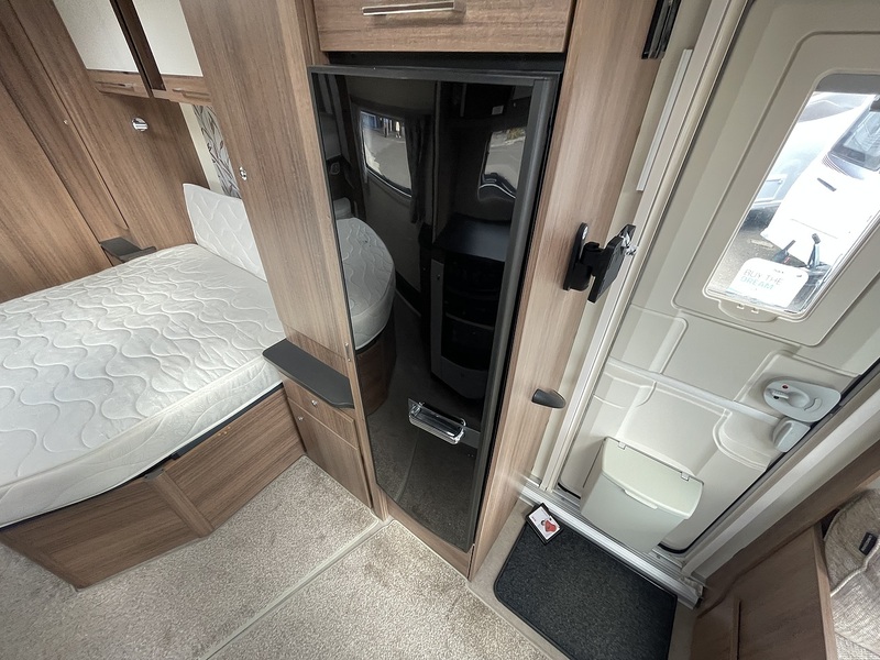 Bailey Unicorn Vigo 2019 Caravan - Large 14