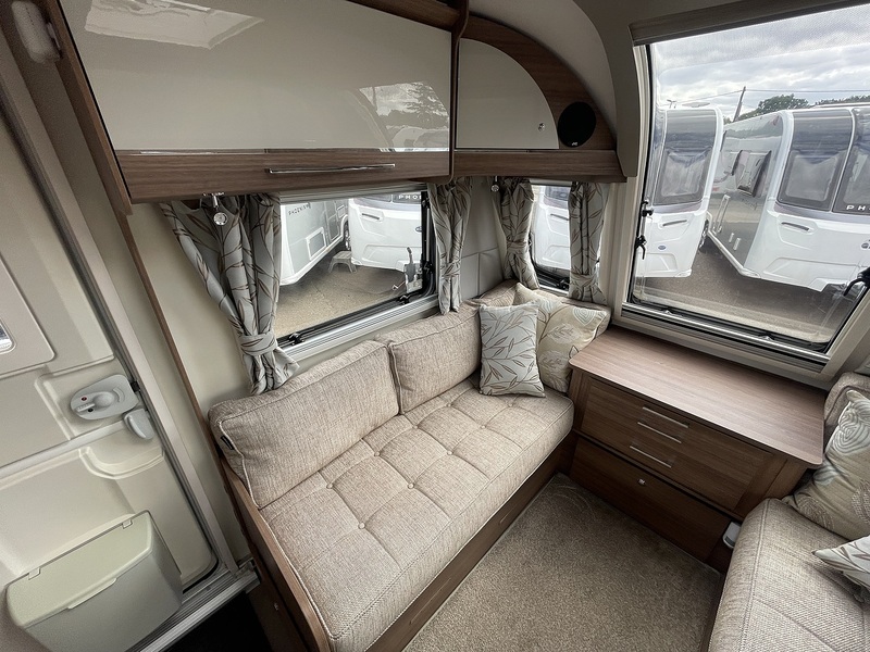 Bailey Unicorn Vigo 2019 Caravan - Large 6