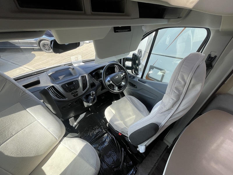 Rollerteam Zefiro 685 2019 Motorhome - Large 7