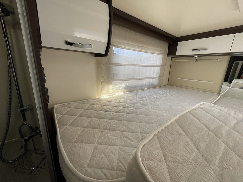 Rollerteam Zefiro 685 2019 Motorhome - Large 25