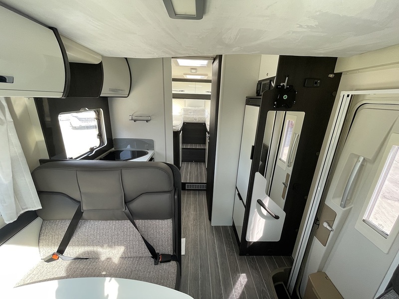 Rollerteam Zefiro 685 2020 Motorhome - Large 7