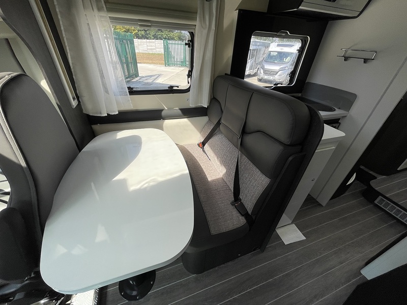 Rollerteam Zefiro 685 2020 Motorhome - Large 13