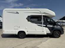 Autotrail Tracker EKS 2022 Motorhome3