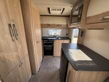Autotrail Tracker EKS 2022 Motorhome13