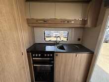 Autotrail Tracker EKS 2022 Motorhome18