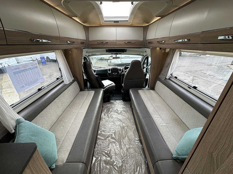 Autotrail Tracker EKS 2022 Motorhome - Large 3