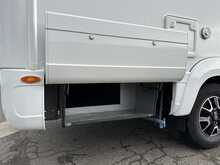 Autotrail Tracker EKS 2022 Motorhome12