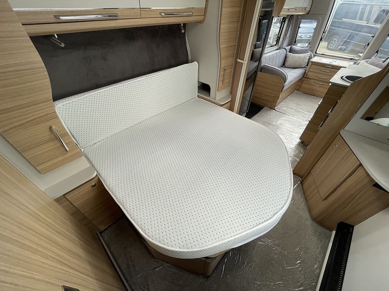 Bailey Unicorn Vigo 2022 Caravan - Large 18
