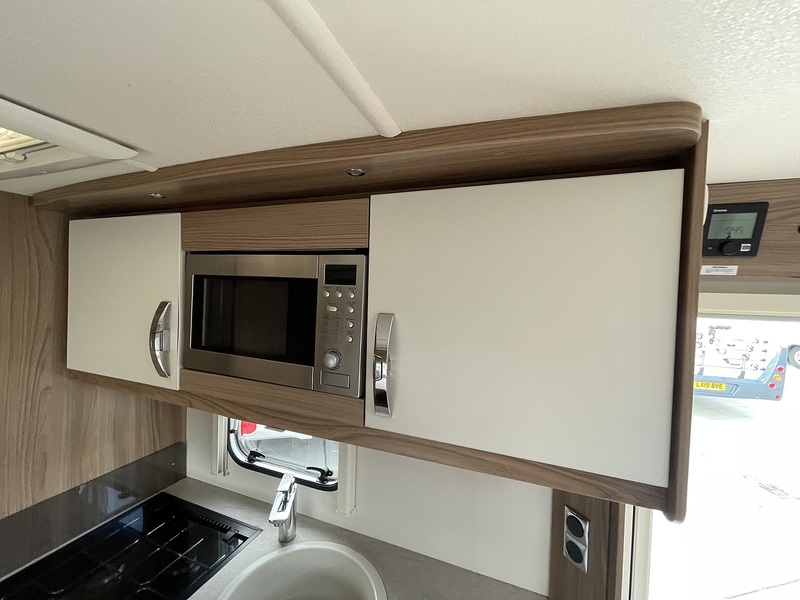 Swift Archway Maidwell SR 2016 Caravan - Large 10