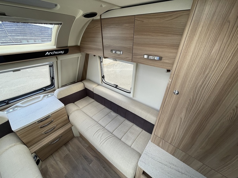 Swift Archway Maidwell SR 2016 Caravan - Large 8