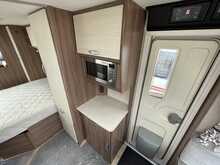 Venus Deluxe 570 2019 Caravan13