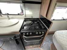 Venus Deluxe 570 2019 Caravan4