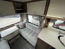 Venus Deluxe 570 2019 Caravan8